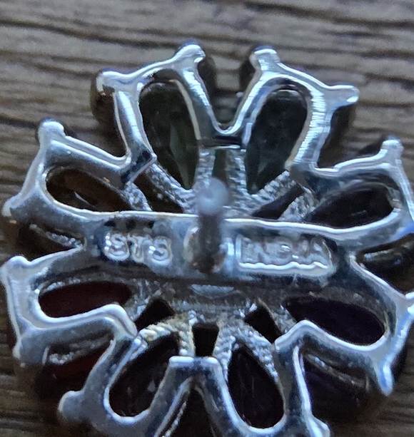 Multicolor Gemstone Flower Stud Earrings. - Picture 6 of 7